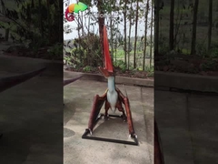 3 boyutlu cam lif gerçekçi görünümlü dinozorlar mücadele etti Pterosauria heykel açık havada