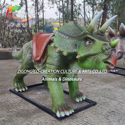 İnteraktif Cam Elyafı Triceratops Sürüşü: Tematik Parklar ve Sergiler İçin Çocuk Dostu Dinozor Heykeli