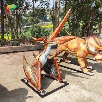 İyi bir fiyat. 3 boyutlu cam lif gerçekçi görünümlü dinozorlar mücadele etti Pterosauria heykel açık havada çevrimiçi