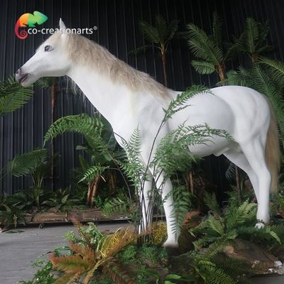 İyi bir fiyat. Eğlence Parkı Sergisi İçin Simüle Beyaz Animatronik At çevrimiçi
